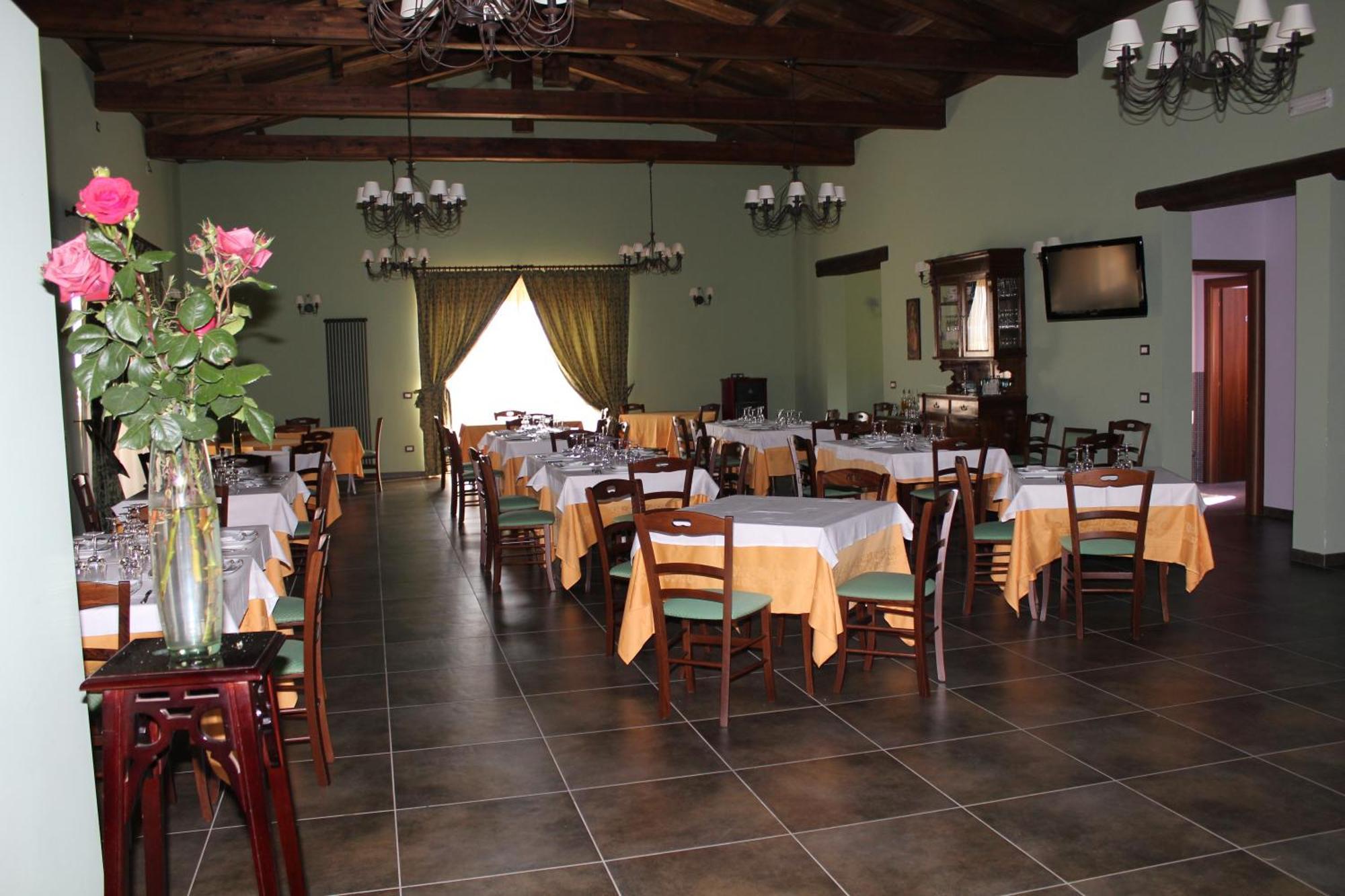 Agriturismo Il Borgo Degli Ulivi Розето-дельи-Абруцци Экстерьер фото