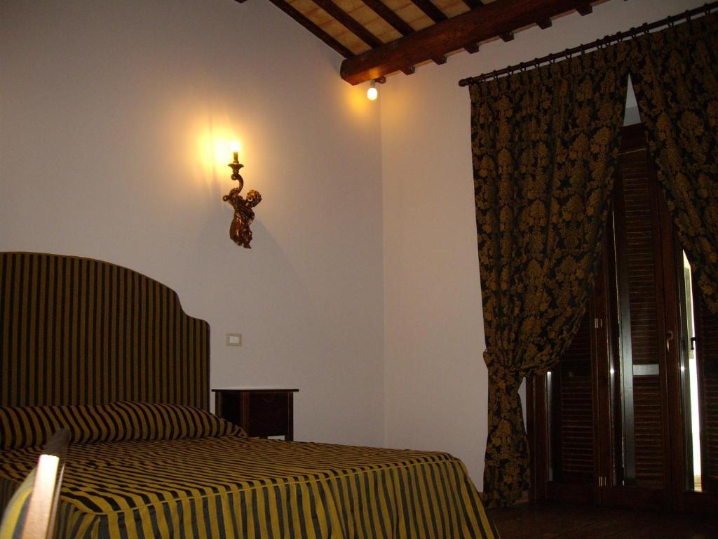 Agriturismo Il Borgo Degli Ulivi Розето-дельи-Абруцци Номер фото